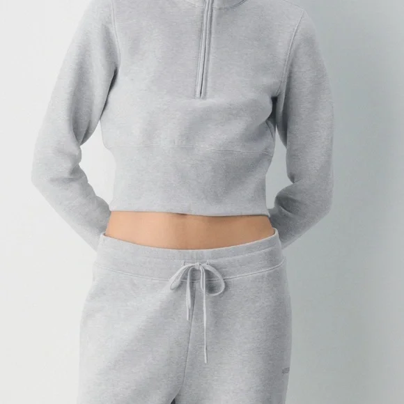 Aritzia Cozy Sweatfleece Sweater - Picture 2 of 3